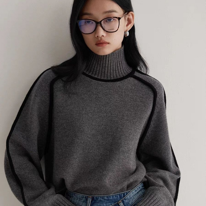 Selene | Soft Turtleneck Sweater