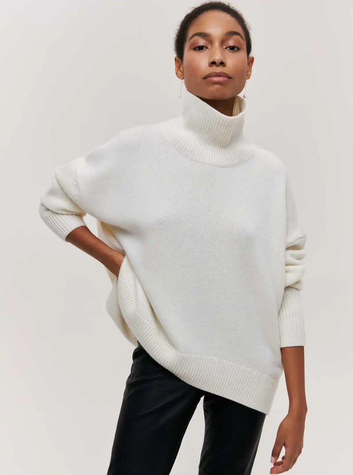 Olivia - Sweater with turtle neck